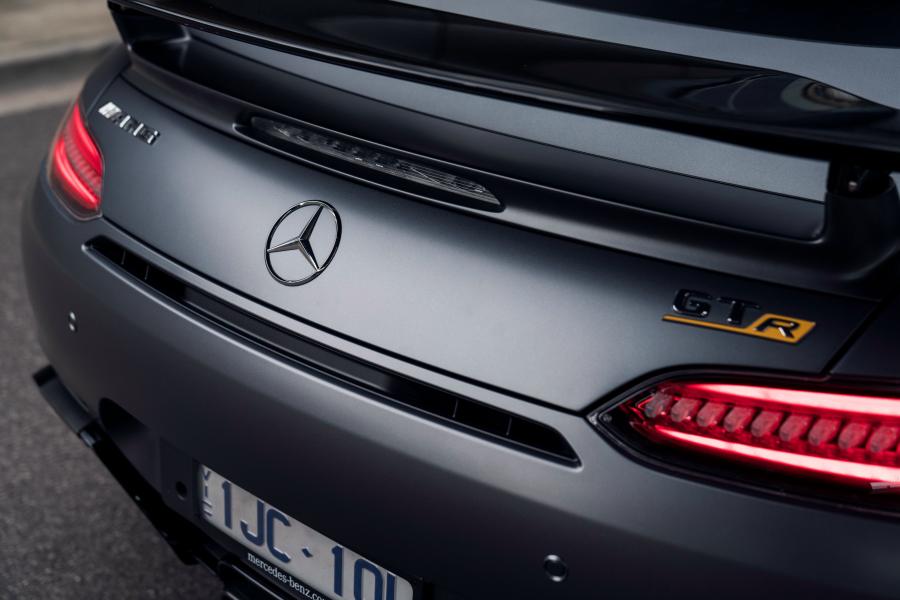 Детали экстерьера Mercedes-AMG GT R (C190) 2017 года  (AU) (фото 22 из 40)